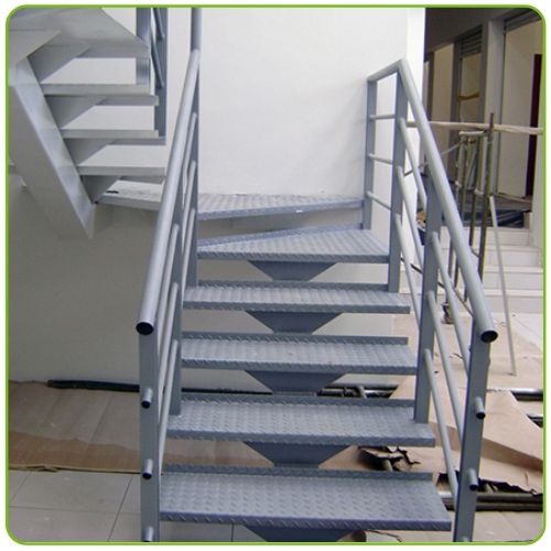 1.-ESCALERAS-INDUSTRIALES.jpg